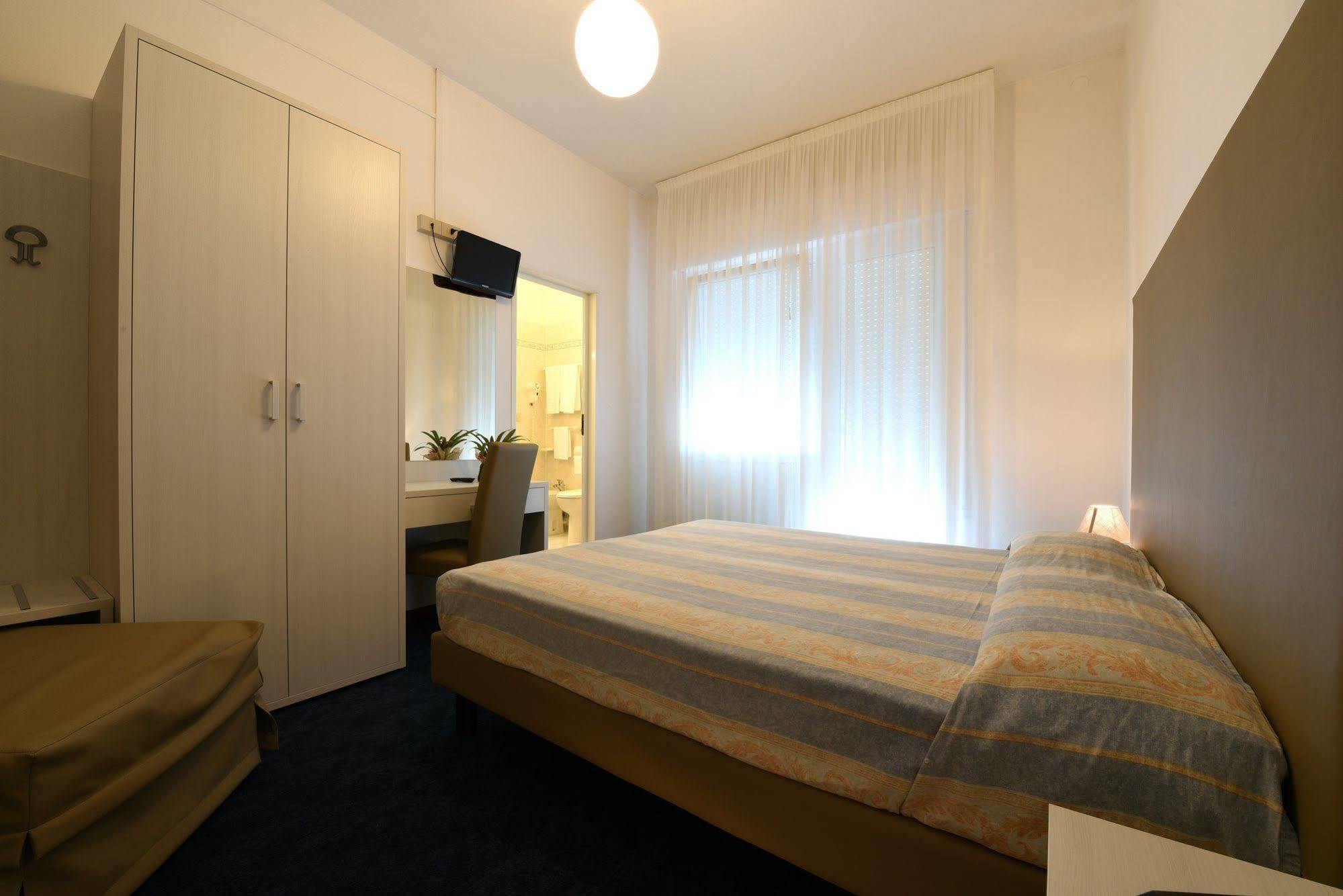 Hotel Savoia Lido di Jesolo Esterno foto