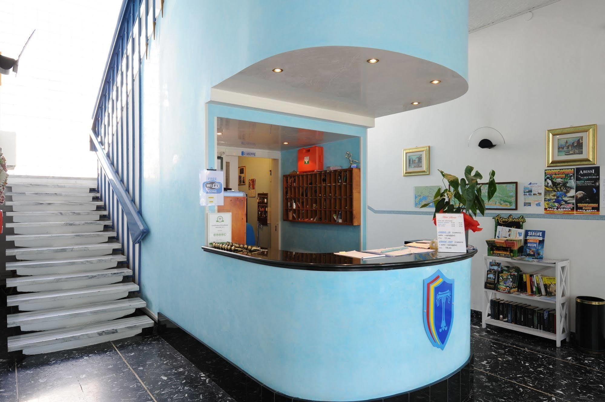 Hotel Savoia Lido di Jesolo Esterno foto