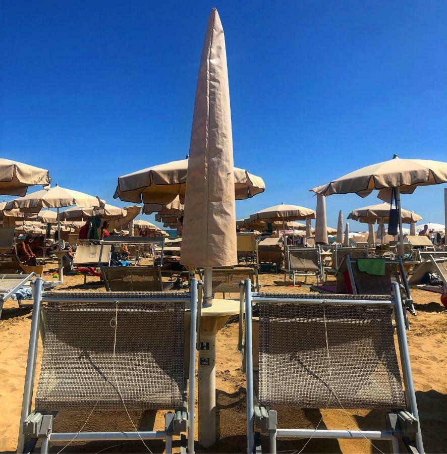 Hotel Savoia Lido di Jesolo Esterno foto